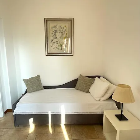 Villa Borromeo 37, Beautiful In Greenery, In Como's Hills Valmadrera